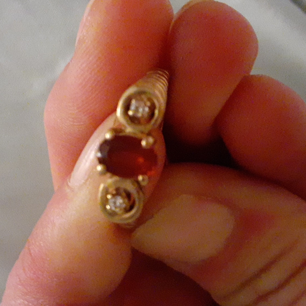 18 k gold ring size 7